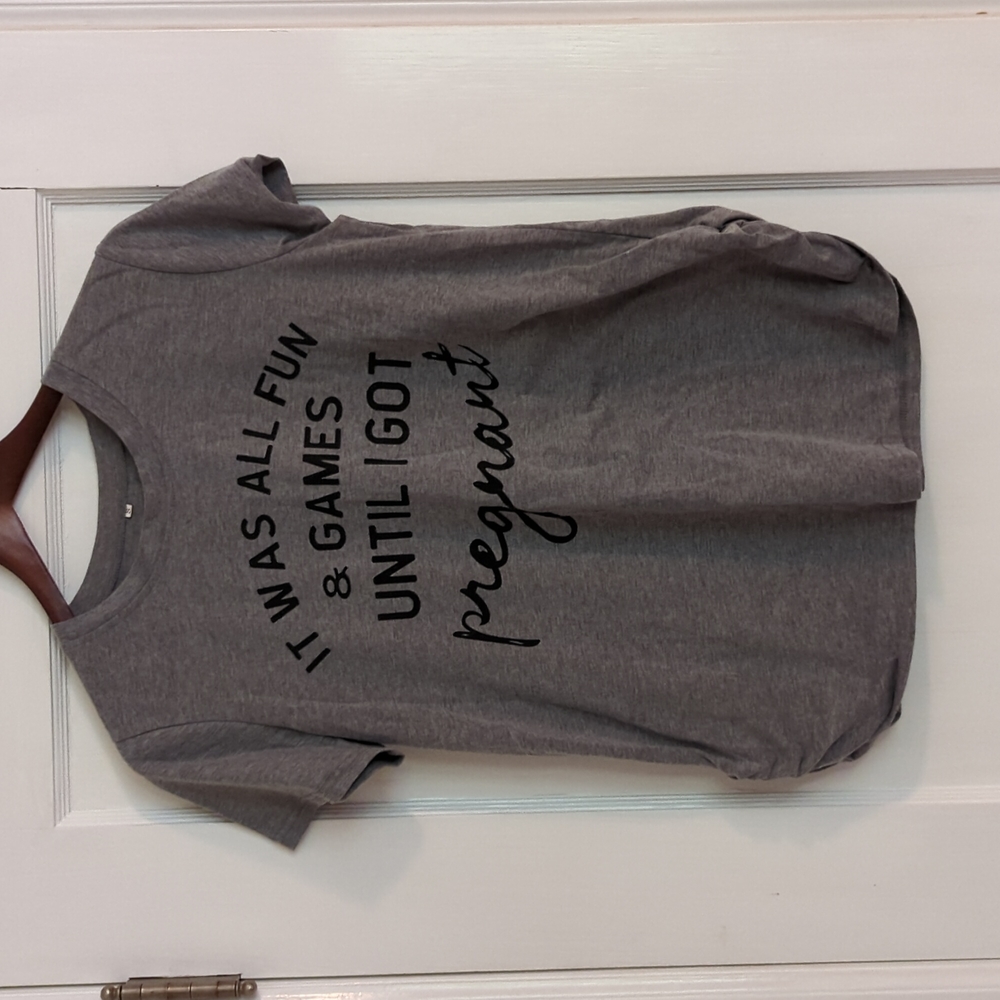 Maternity tshirt